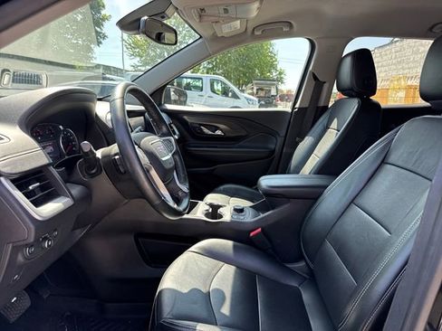 Used 2024 GMC Terrain SLT FWD image 13