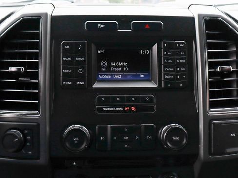 Used 2017 Ford F150 XLT image 25