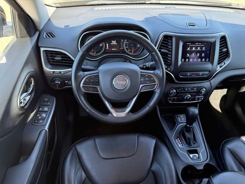 Used 2021 Jeep Cherokee Latitude Plus w/ Sun & Sound Group image 26