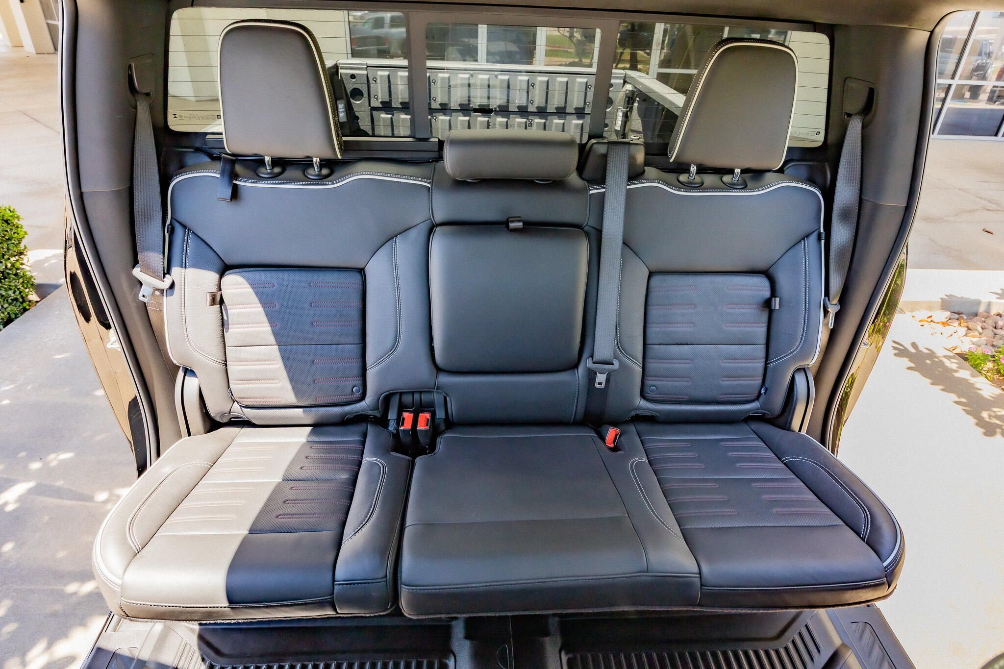 Used 2024 GMC Sierra 2500 AT4X AWD/4WD image 36