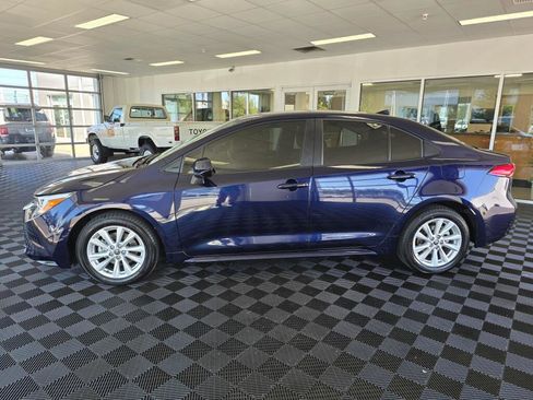 Certified 2023 Toyota Corolla LE w/ LE Premium Package FWD image 6