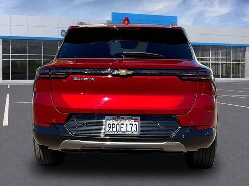 Certified 2024 Chevrolet Equinox EV LT FWD image 6