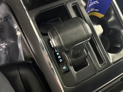 Used 2024 Ford F150 Lariat w/ Equipment Group 502A High AWD/4WD image 19