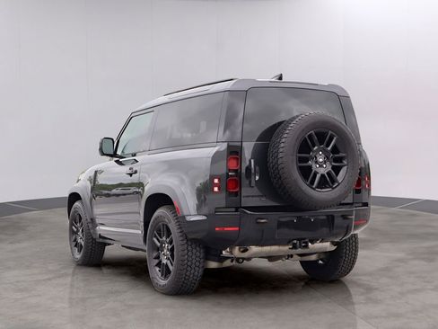 Used 2022 Land Rover Defender 90 X-Dynamic S AWD/4WD image 7