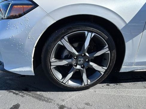Used 2025 Honda Civic Sport image 10