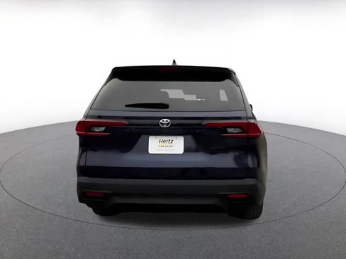 Used 2025 Toyota Grand Highlander LE image 12