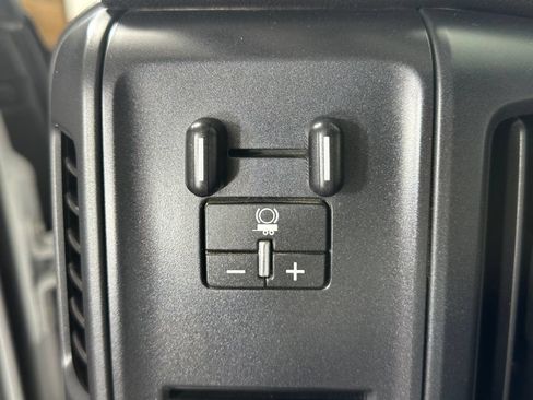 Used 2017 Chevrolet Silverado 2500 W/T AWD/4WD image 21