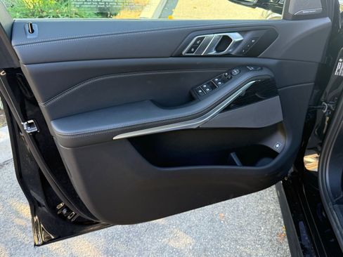 New 2026 BMW X5 xDrive50e w/ M Sport Package image 19