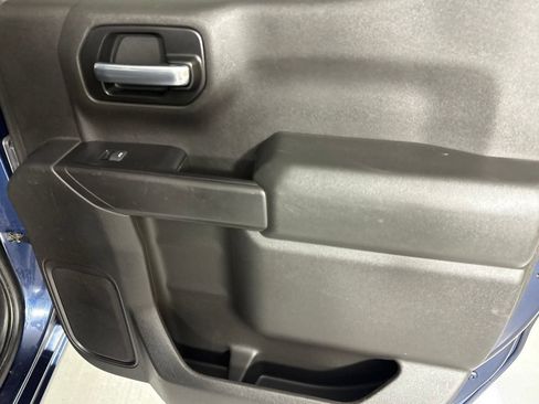Used 2020 Chevrolet Silverado 1500 Custom w/ Custom Value Package RWD image 24