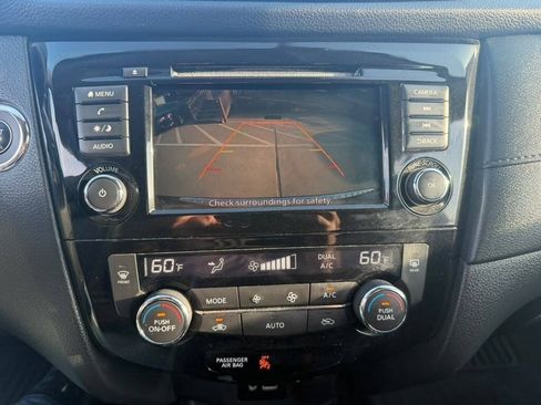 Used 2020 Nissan Rogue SV AWD/4WD image 13