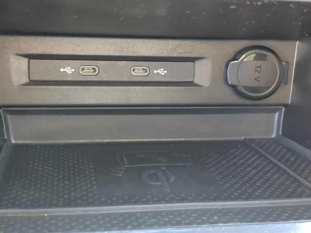 Certified 2023 Volkswagen Tiguan SE FWD image 23