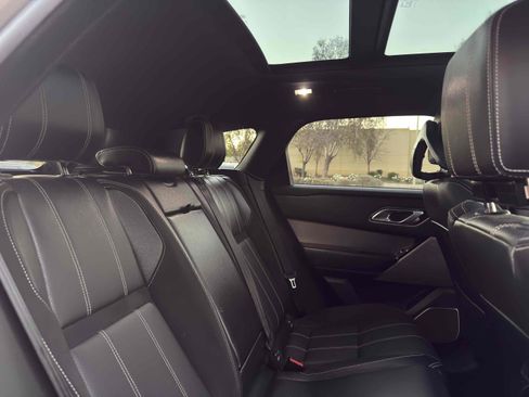 Used 2018 Land Rover Range Rover Velar R-Dynamic SE image 76
