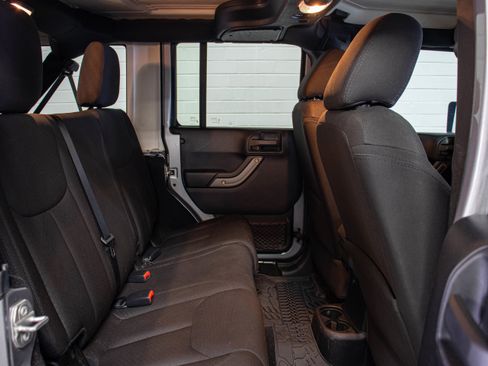 Used 2016 Jeep Wrangler Unlimited Sport w/ Quick Order Package 24S image 18