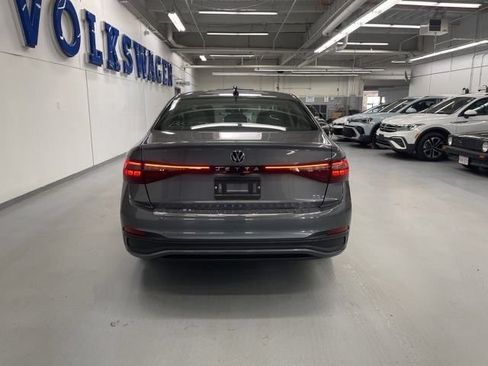 New 2026 Volkswagen Jetta SE FWD image 3