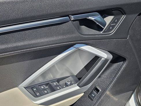 Used 2020 Audi Q3 2.0T Premium Plus w/ Premium Plus Package image 26