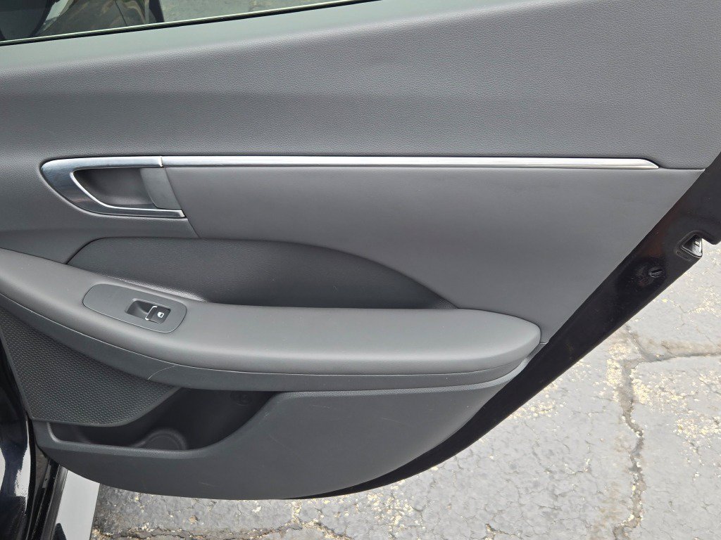 Used 2023 Hyundai Sonata SEL Plus w/ Cargo Package FWD image 12