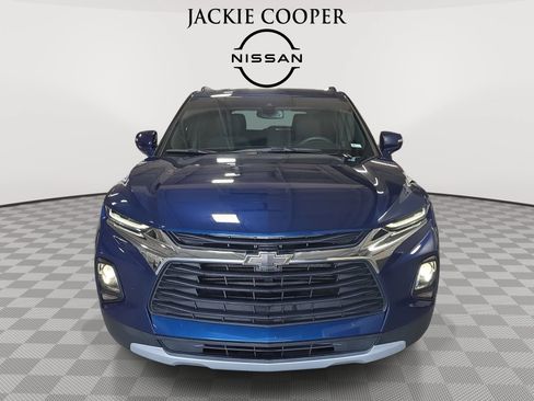 Used 2022 Chevrolet Blazer LT FWD image 2