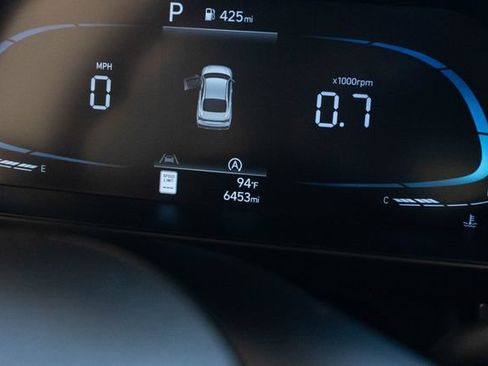 Used 2024 Hyundai Elantra SE FWD image 20