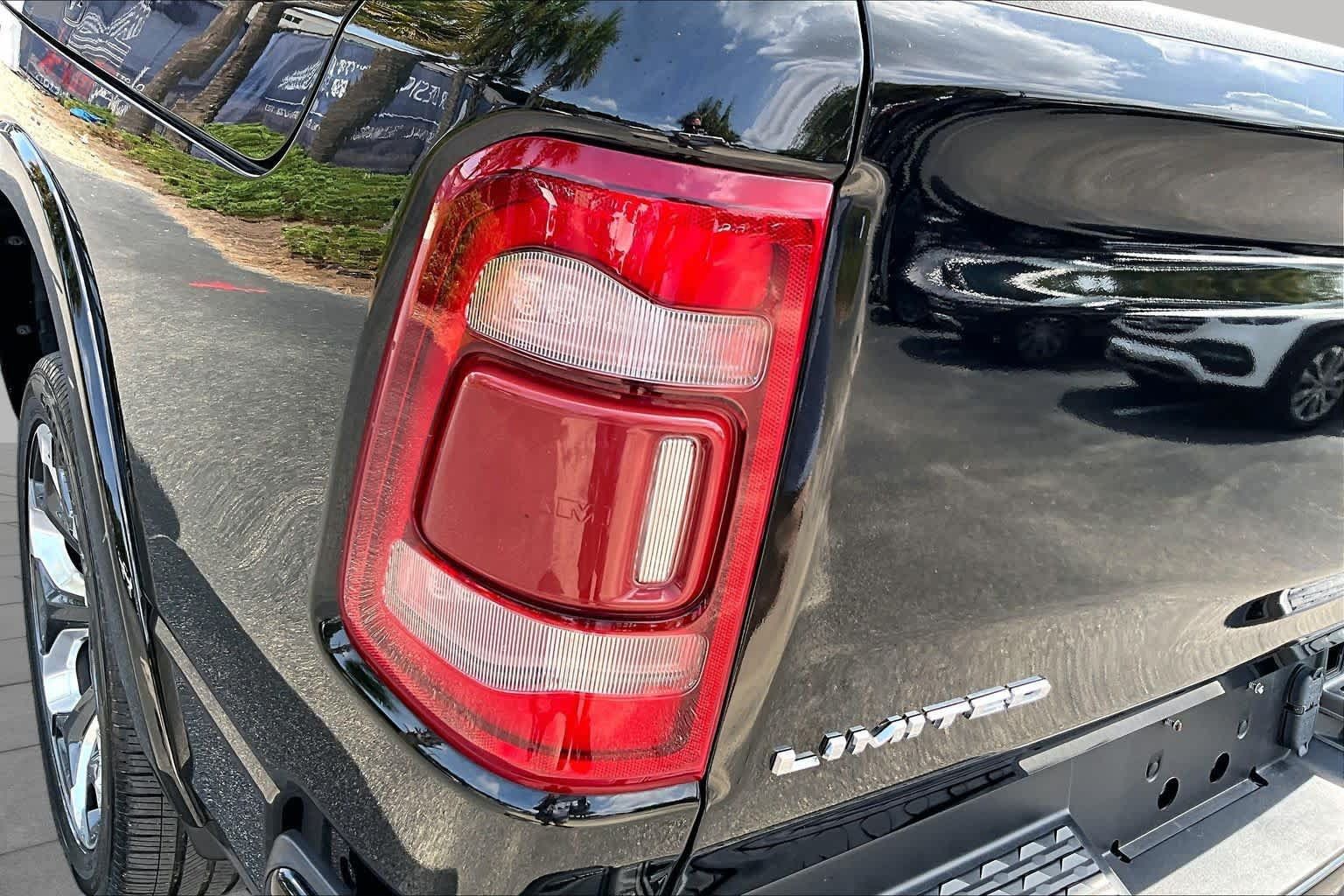 Used 2023 RAM 1500 Limited AWD/4WD image 29