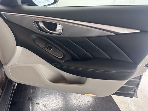 Used 2014 INFINITI Q50 Sport w/ Navigation Package image 35