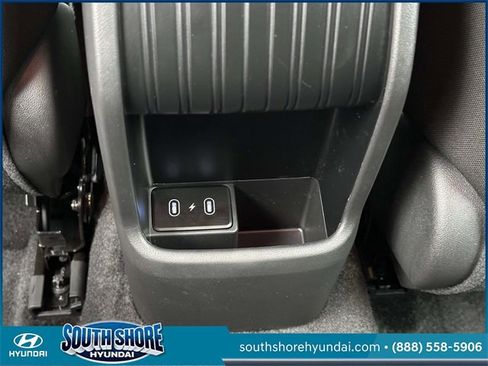 Certified 2025 Hyundai Kona SE image 13