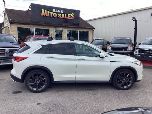 Used 2019 INFINITI QX50 Essential w/ Proactive Package AWD/4WD image 1