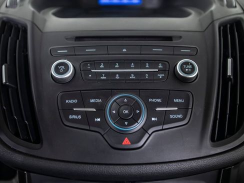 Used 2017 Ford Escape SE w/ SE Sport Appearance Package FWD image 33