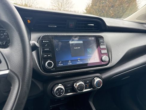 Used 2023 Nissan Kicks SV image 11