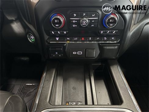 Used 2022 Chevrolet Silverado 2500 High Country image 10