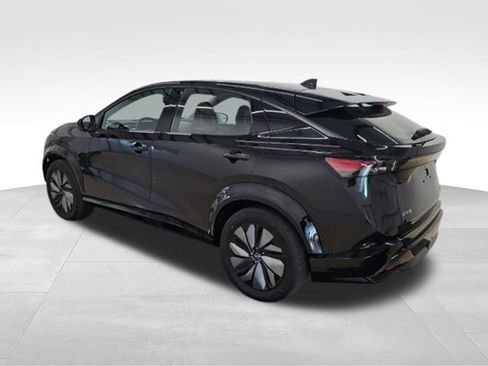 Used 2023 Nissan Ariya AWD image 4