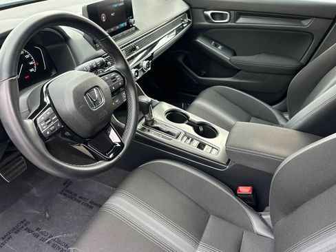 Used 2024 Honda Civic Sport image 4