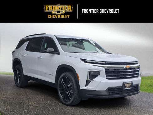 New 2026 Chevrolet Traverse LT AWD/4WD image 1