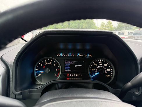 Used 2016 Ford F150 XLT w/ Equipment Group 301A Mid RWD image 32