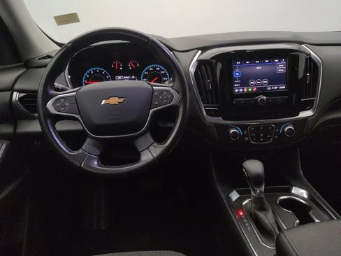 Used 2021 Chevrolet Traverse LT FWD image 22