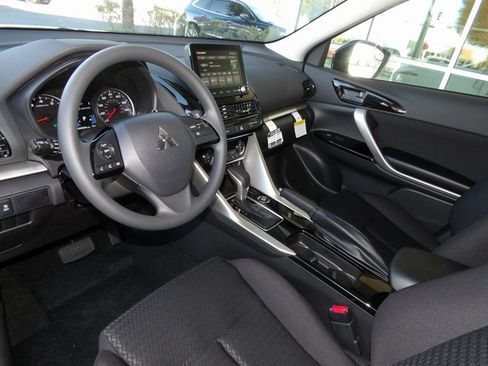 New 2026 Mitsubishi Eclipse Cross LE image 12