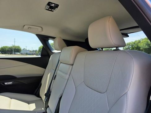 Used 2024 Lexus RX 350 w/ Convenience Package image 17