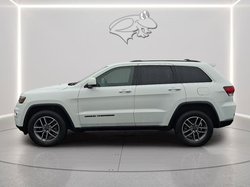 Used 2020 Jeep Grand Cherokee Laredo w/ Laredo X Package image 7