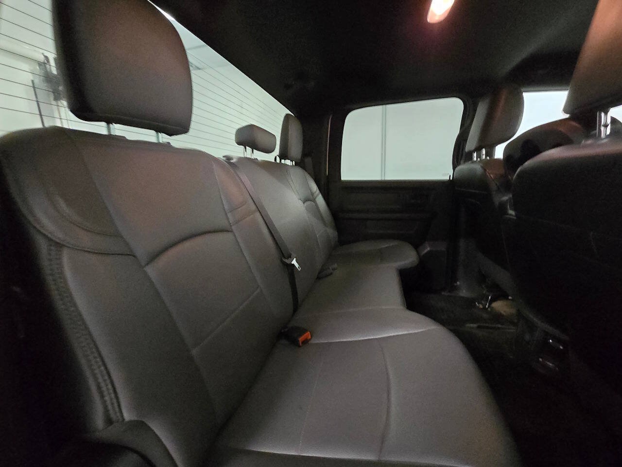Used 2024 RAM 2500 Tradesman w/ Chrome Appearance Group AWD/4WD image 17