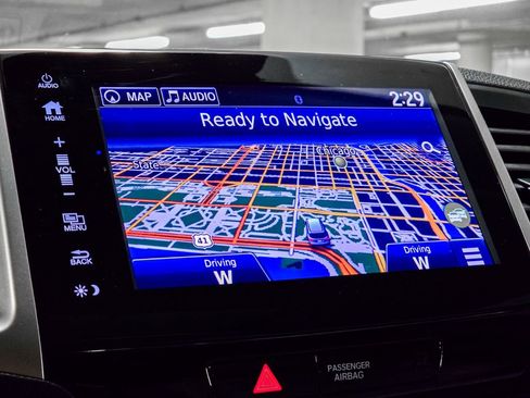 Used 2017 Honda Pilot Elite image 31