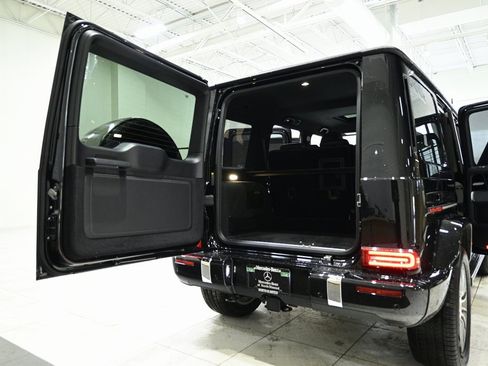 Used 2024 Mercedes-Benz G 550 G 550 image 22