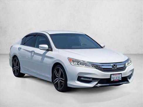 Used 2017 Honda Accord Sport image 3