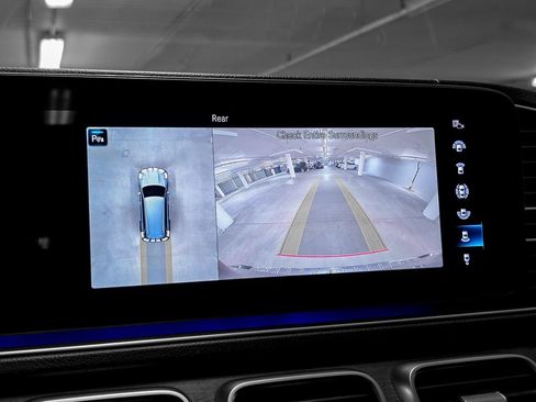 Used 2022 Mercedes-Benz GLS 450 4MATIC image 31