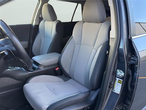 Used 2023 Subaru Outback Premium AWD/4WD image 13