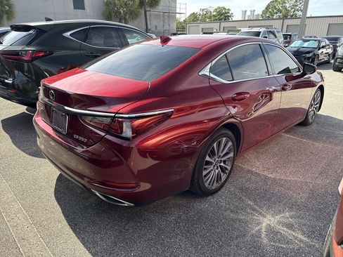 Used 2019 Lexus ES 350 w/ Premium Package FWD image 4