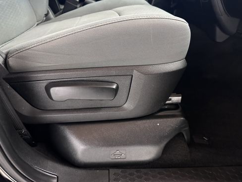 Used 2017 RAM 1500 Express w/ Black Ram 1500 Express Group image 31