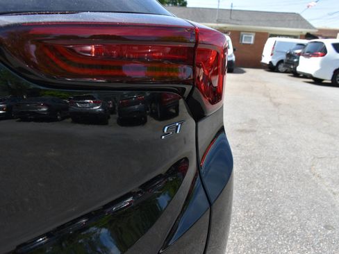 Used 2024 Buick Encore GX Sport Touring w/ Comfort Package image 30