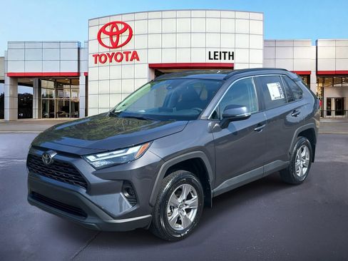 Used 2024 Toyota RAV4 XLE image 1