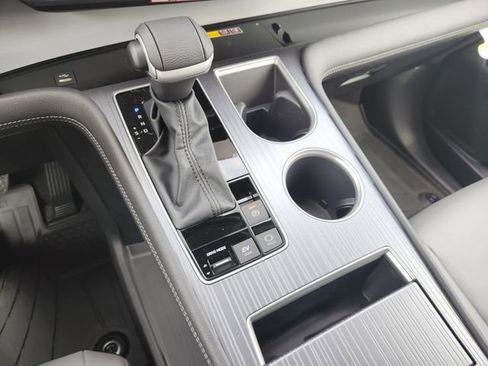 New 2026 Toyota Sienna XLE image 18
