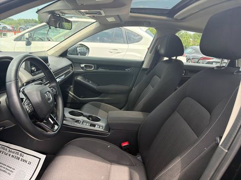 Used 2023 Honda Civic EX image 17