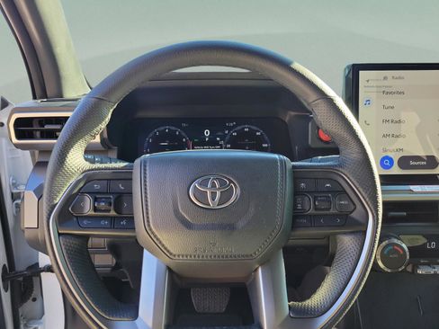 Certified 2025 Toyota Tacoma TRD Off-Road image 12